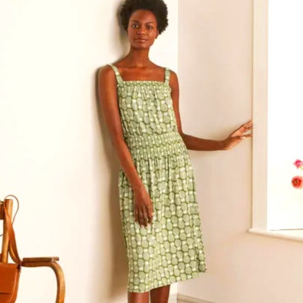 Boden  10  Rosamund Smocked Jersey Midi Dress  Green Pineapple